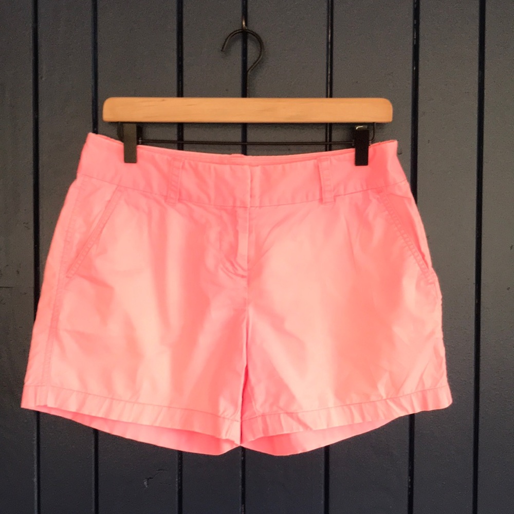 Vineyard Vines Shorts size 4